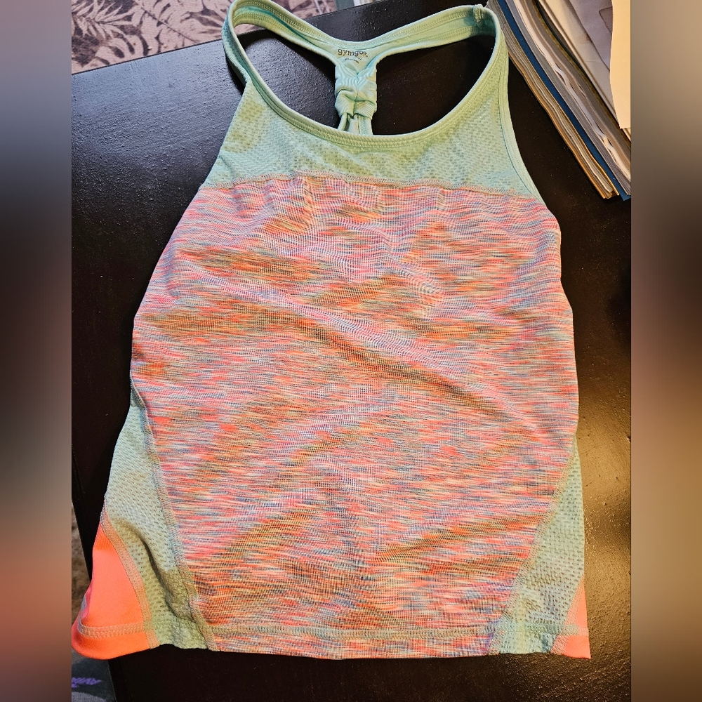 Gym go size L (10-12) athletic top